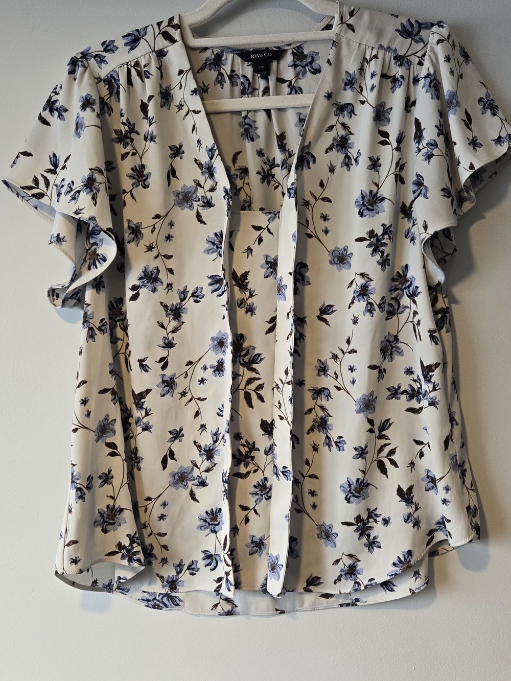 RW&Co. | Floral Blouse